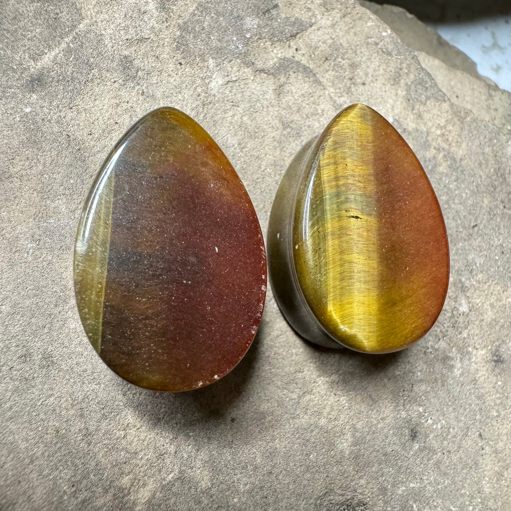 OOAK Tiger’s Eye Teardrop Plugs – 7/8" (22mm)