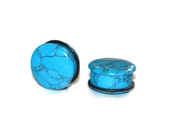 Turquoise-Color Howlite Plugs – Single Flared Gauges