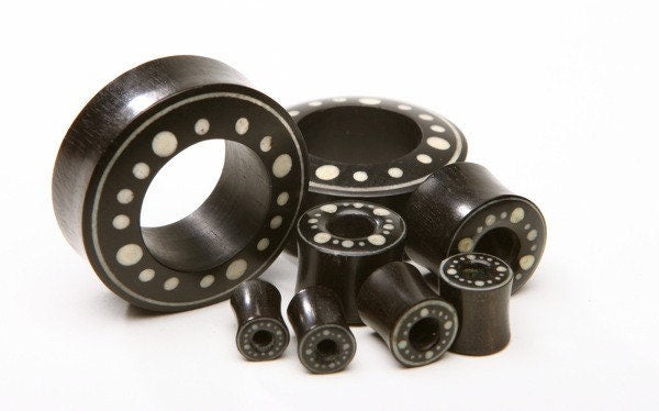 Ebony Wood Dot Inlay Eyelets – Double Flared Tunnels