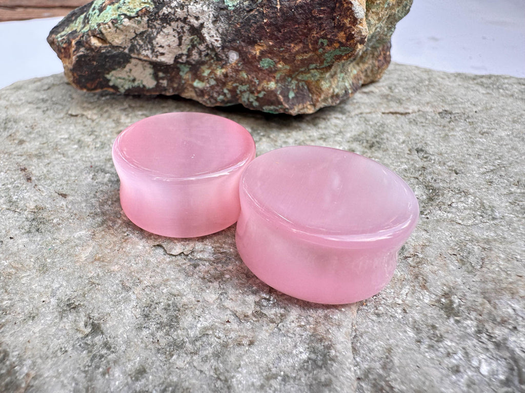 Light Pink Cat's Eye Plugs – Double Flared Glass Gauges