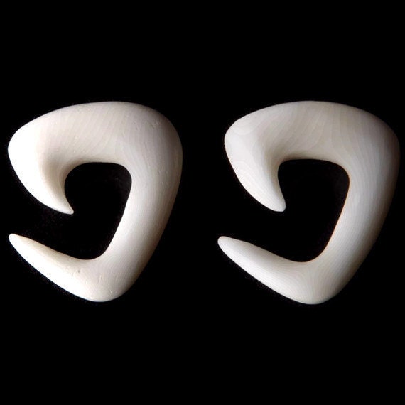 Carved Bone Tri-Spiral Hanging Earrings – 2g