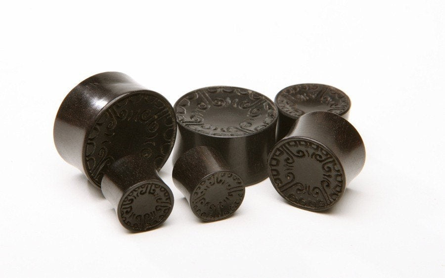 Carved Tribal Ebony Wood Plugs – Double Flared Gauges