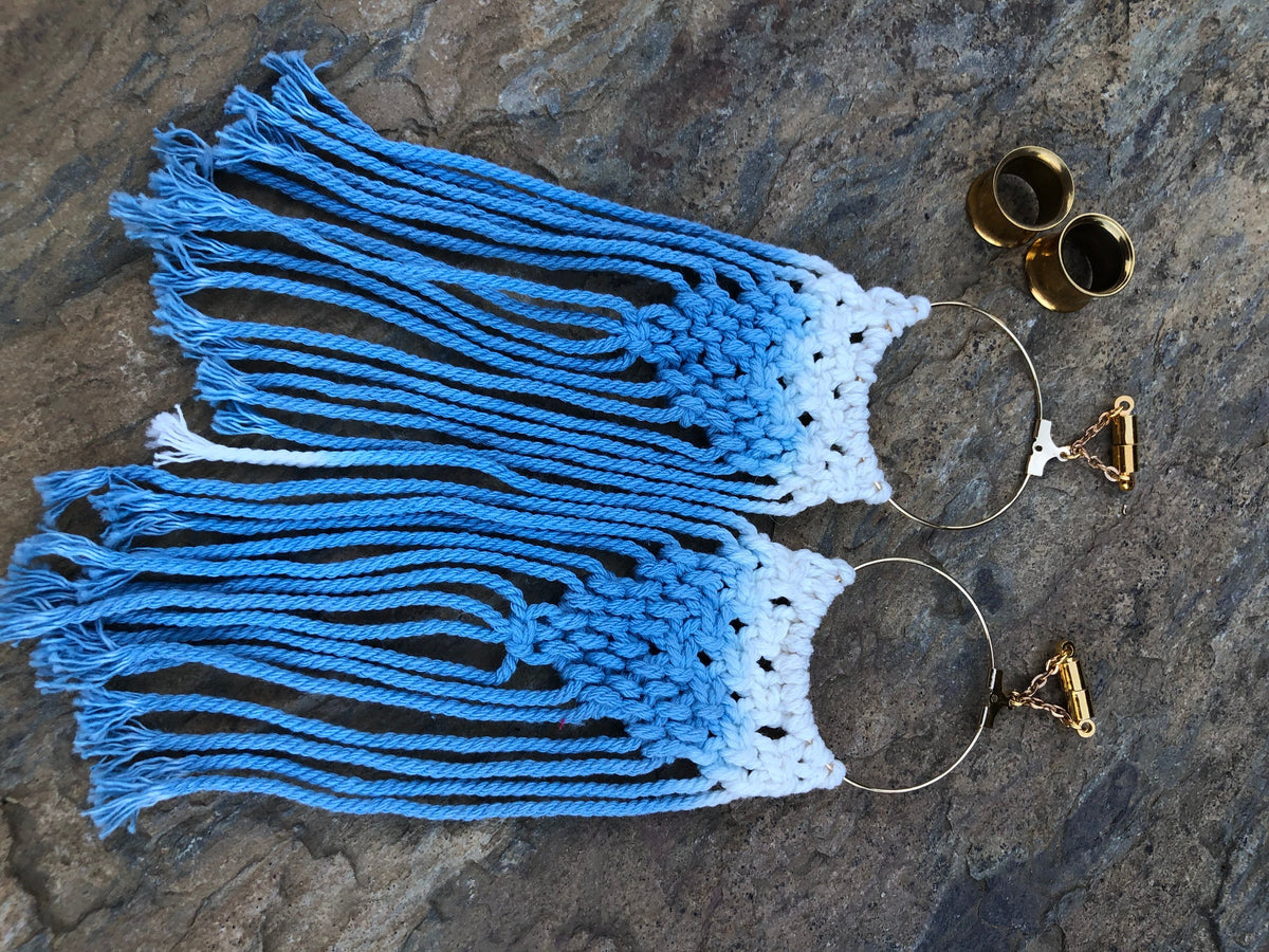 Blue & White Ombré Macramé Magnetic Clasp Earrings