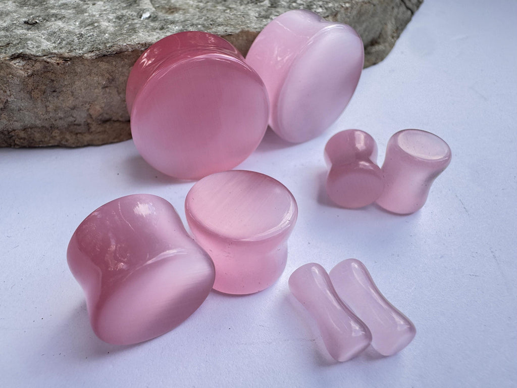 Light Pink Cat's Eye Plugs – Double Flared Glass Gauges