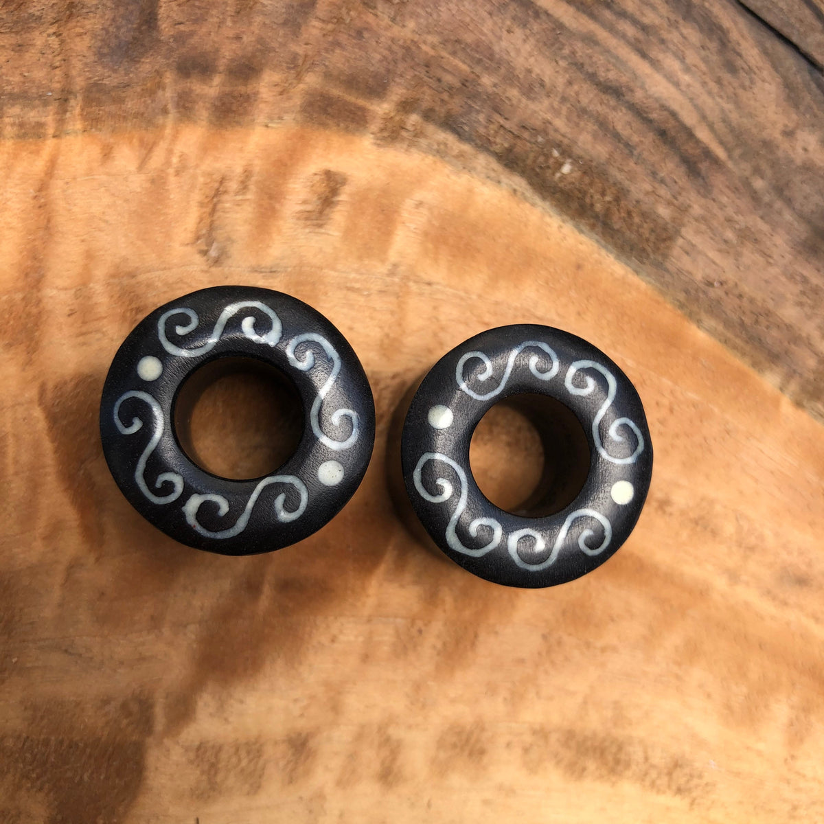 Ebony Wood Tribal Inlay Eyelets – Double Flared Tunnels