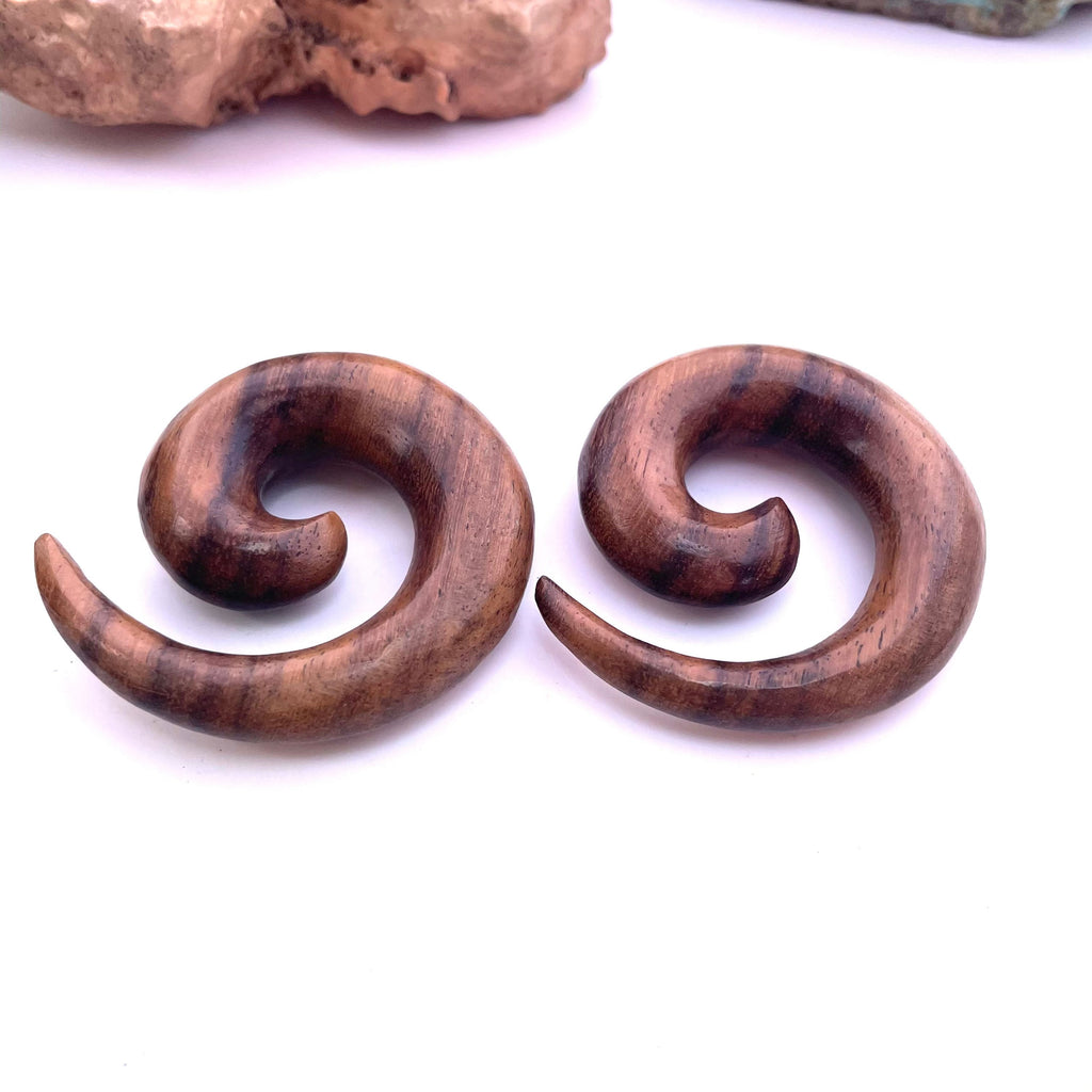 Sono Wood Spiral Earrings – Organic Wood Ear Gauges