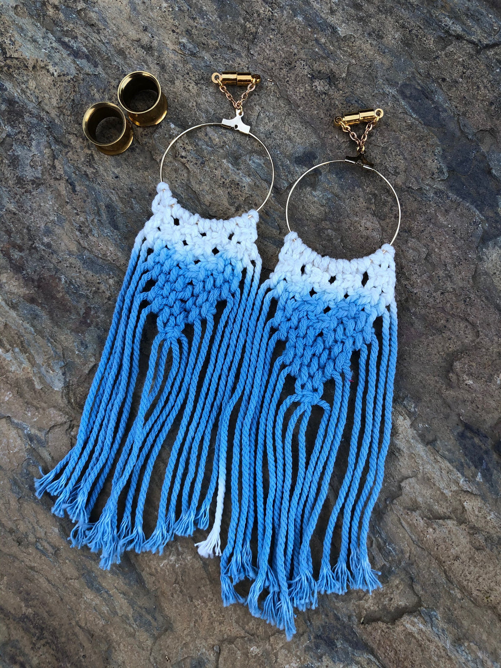 Blue & White Ombré Macramé Magnetic Clasp Earrings