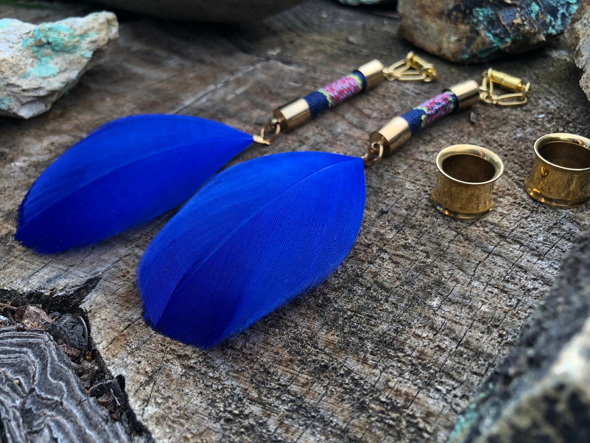 Feather & Woven Fabric Magnetic Clasp Gauged Earrings