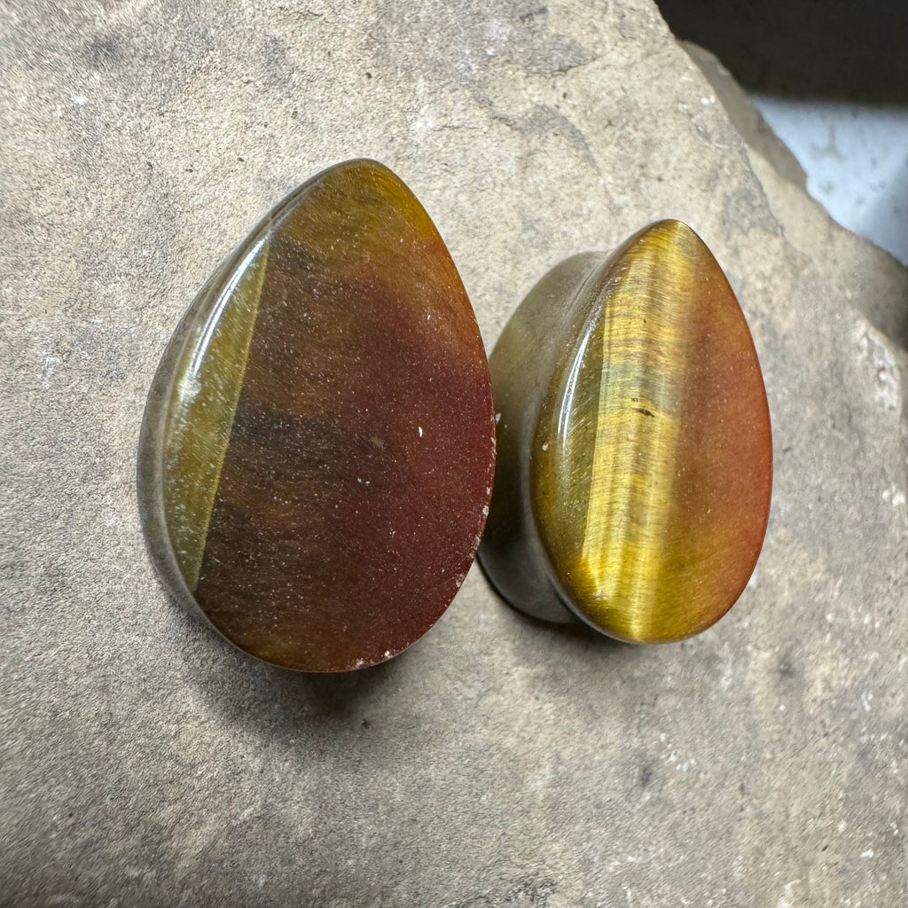 OOAK Tiger’s Eye Teardrop Plugs – 7/8" (22mm)