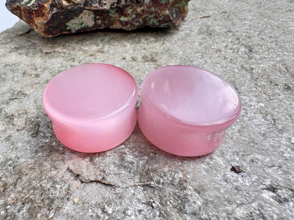 Light Pink Cat's Eye Plugs – Double Flared Glass Gauges