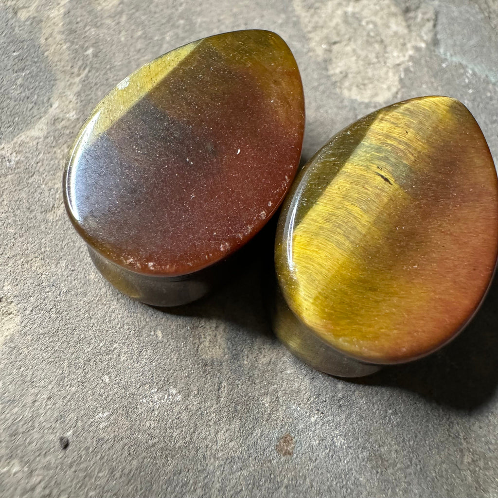 OOAK Tiger’s Eye Teardrop Plugs – 7/8" (22mm)