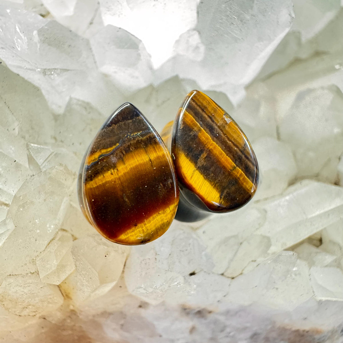 OOAK Tiger’s Eye Teardrop Plugs – 0g (8mm)