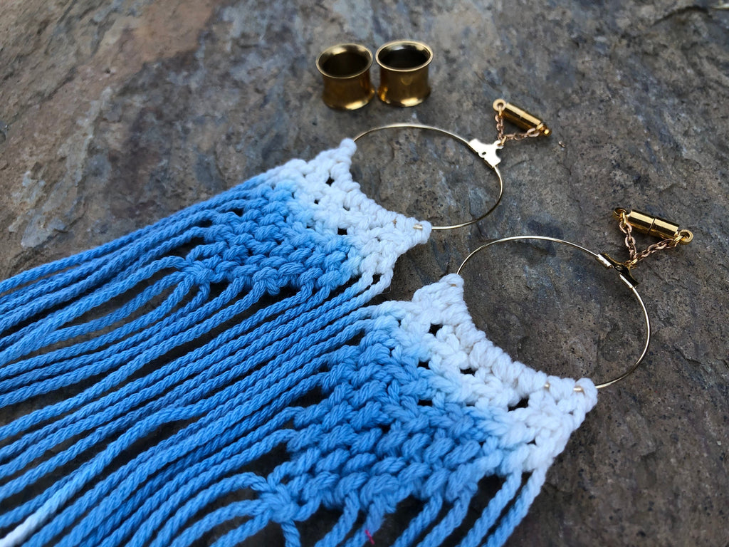 Blue & White Ombré Macramé Magnetic Clasp Earrings