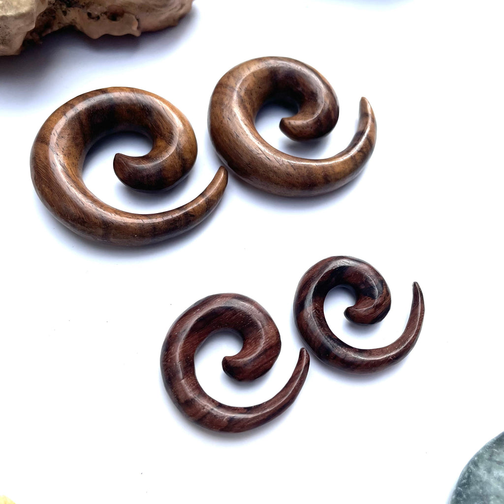 Sono Wood Spiral Earrings – Organic Wood Ear Gauges