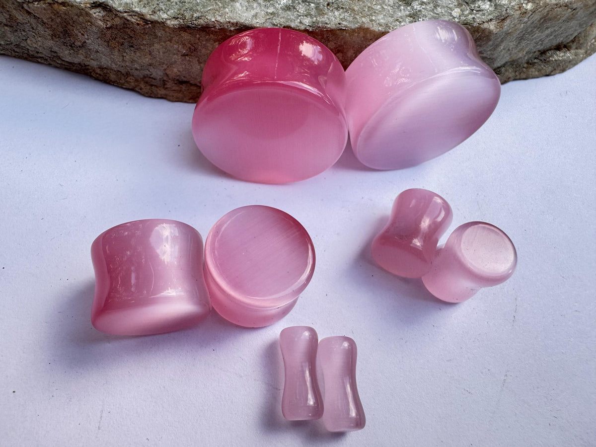Light Pink Cat's Eye Plugs – Double Flared Glass Gauges
