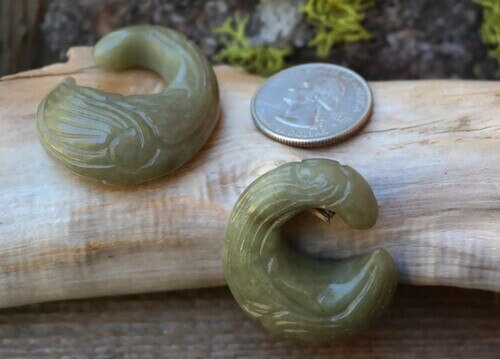 OOAK Carved Jadeite Spiral Earrings – 00g (9.5mm)