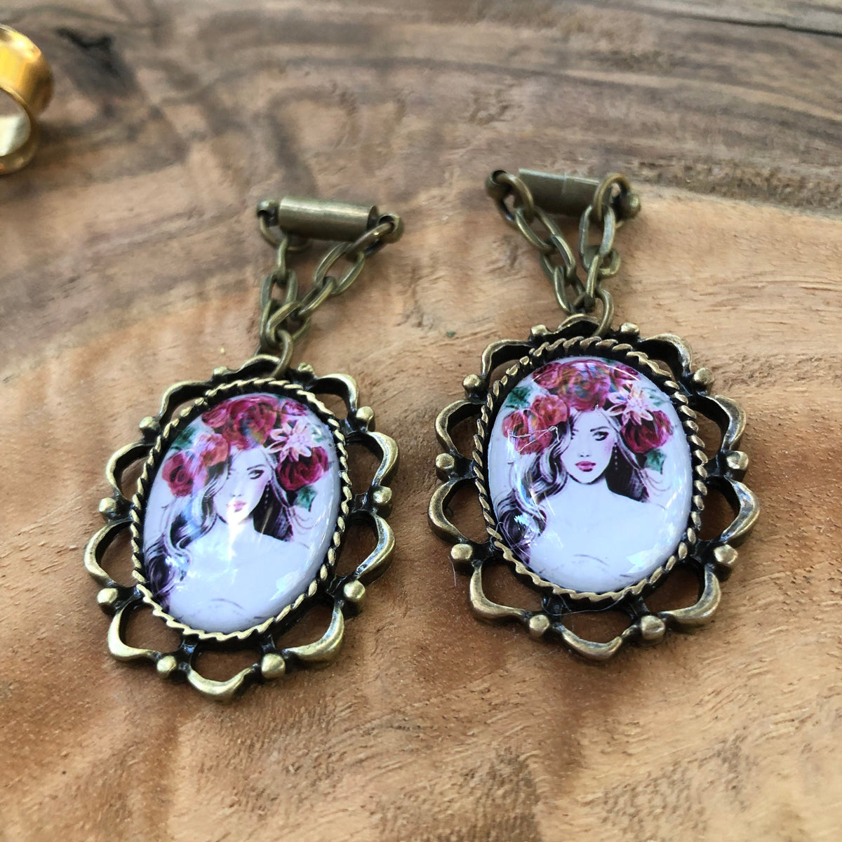 Bronze Picture Magnetic Clasp Gauged Earrings