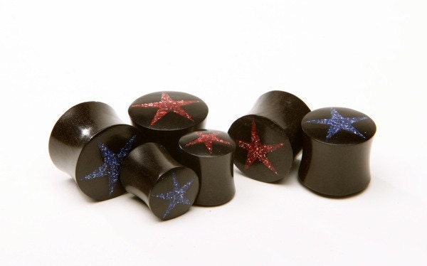 Reversible Ebony Wood Glitter Star Plugs – Red & Blue