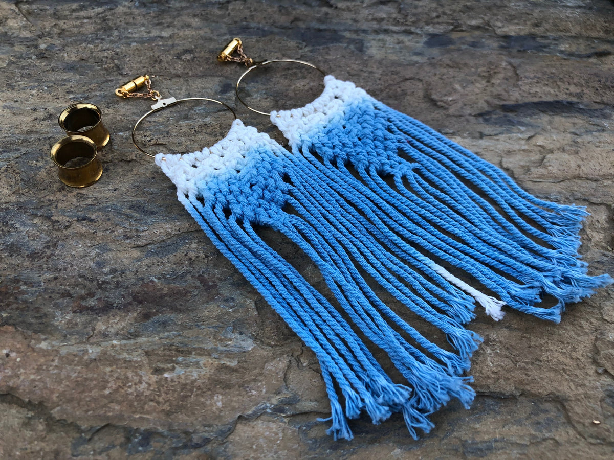Blue & White Ombré Macramé Magnetic Clasp Earrings