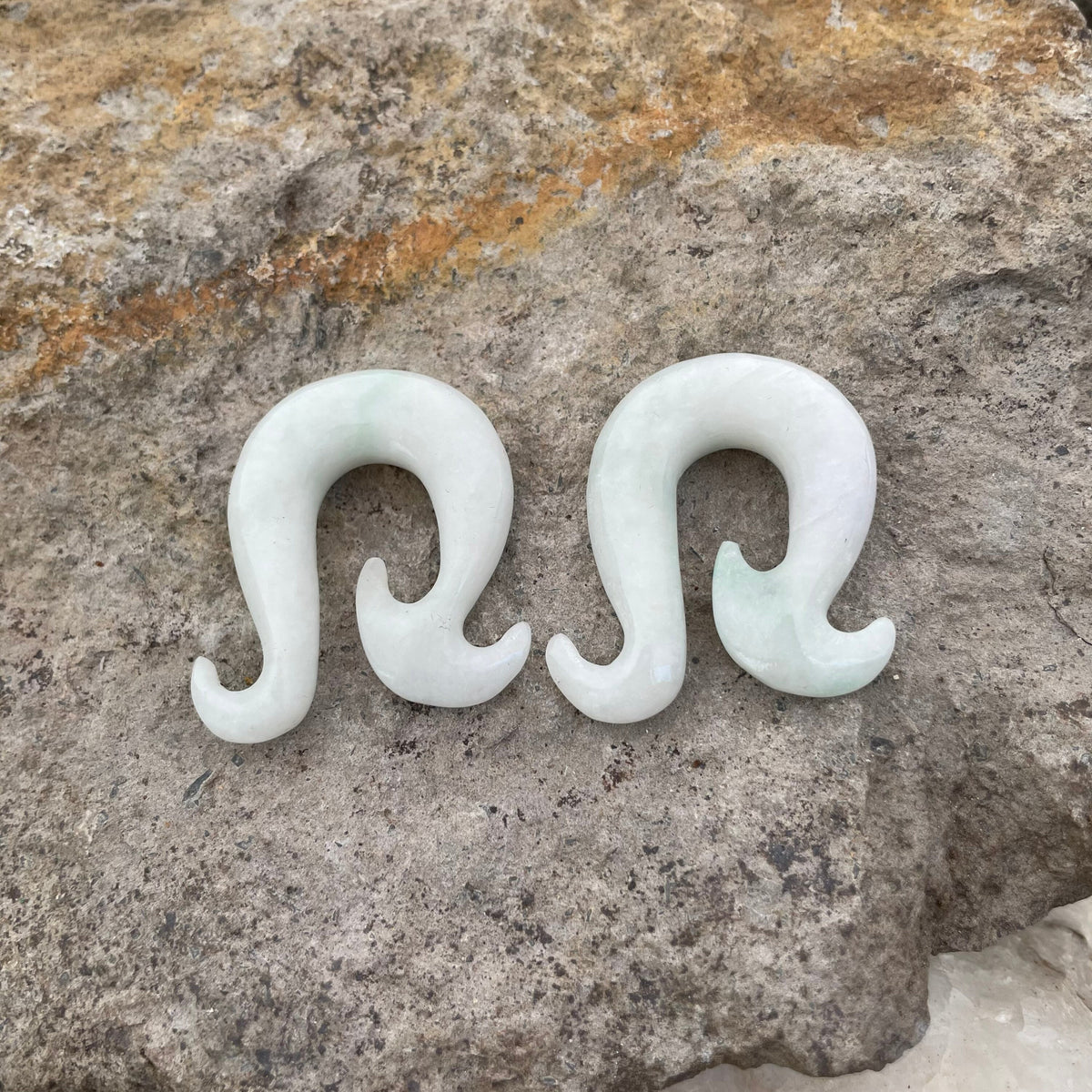 OOAK Jadeite Wave Hook Earrings – 00g (9.5mm)