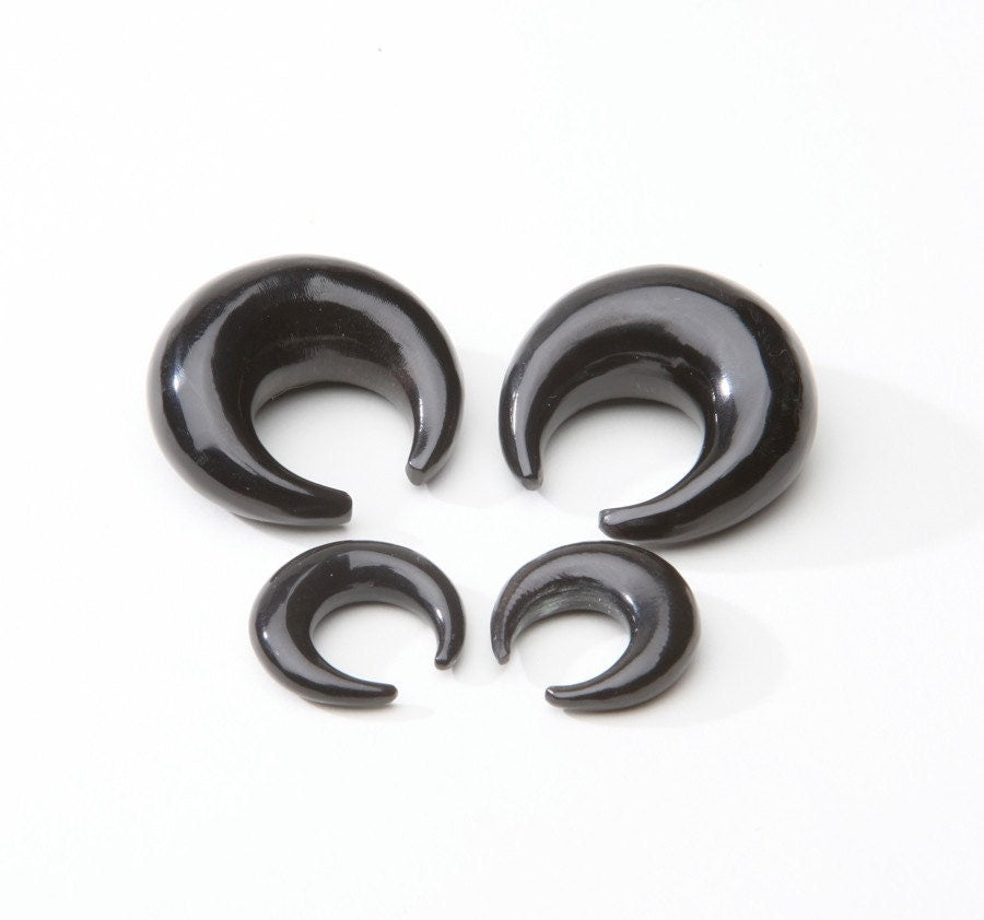 Water Buffalo Horn Pincher Earrings – Organic Gauges