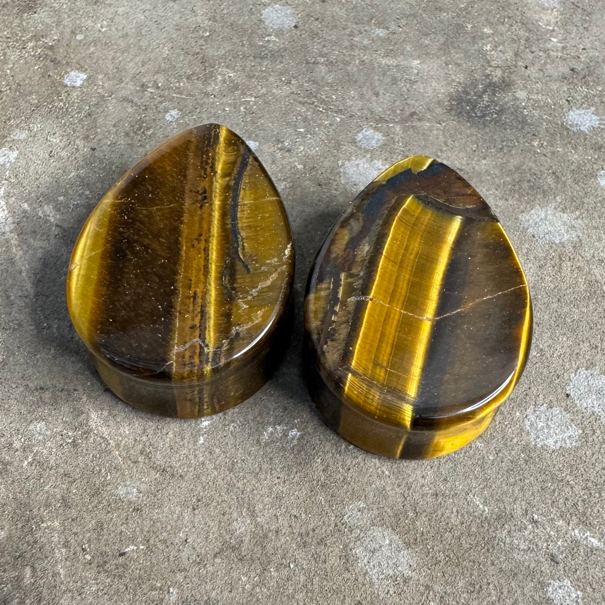 OOAK Tiger’s Eye Teardrop Plugs – 1" (25mm)