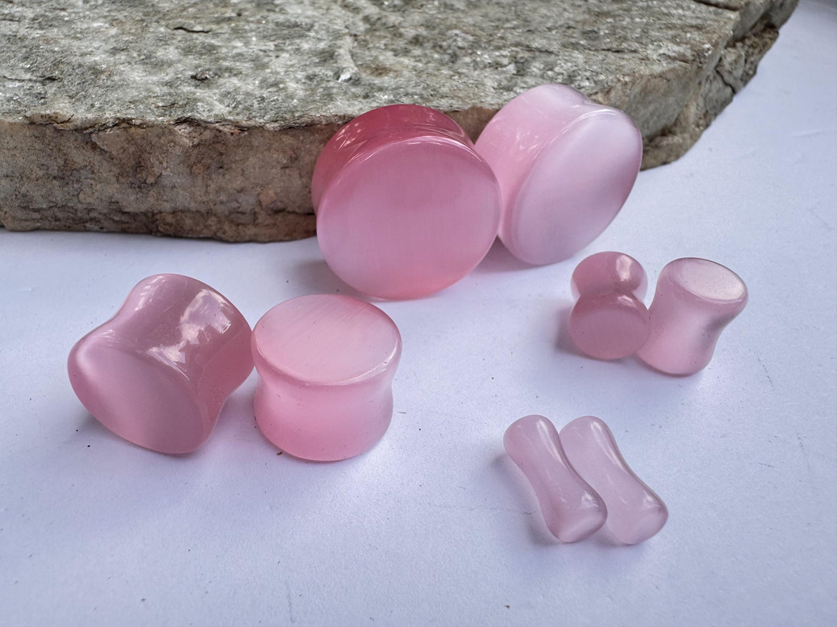 Light Pink Cat's Eye Plugs – Double Flared Glass Gauges
