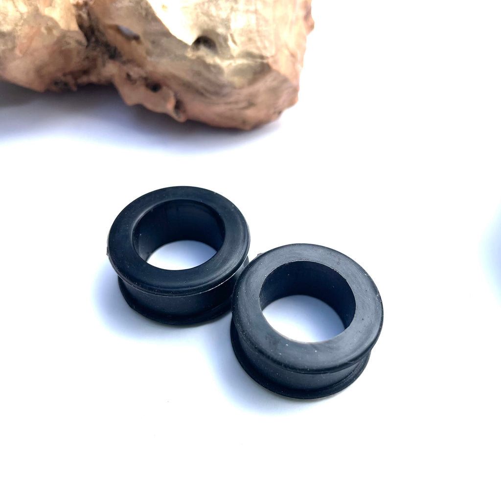 Black Silicone Tunnels – Flexible Ear Gauges
