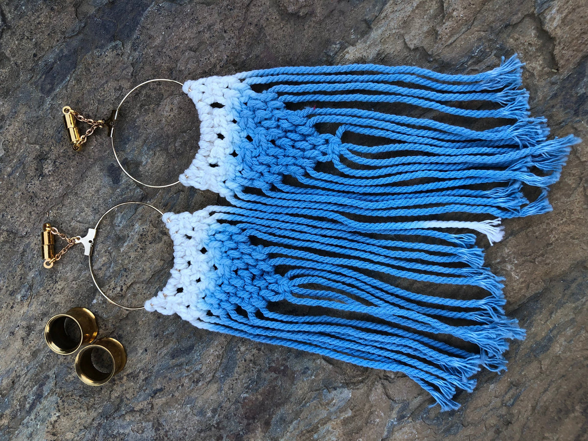 Blue & White Ombré Macramé Magnetic Clasp Earrings