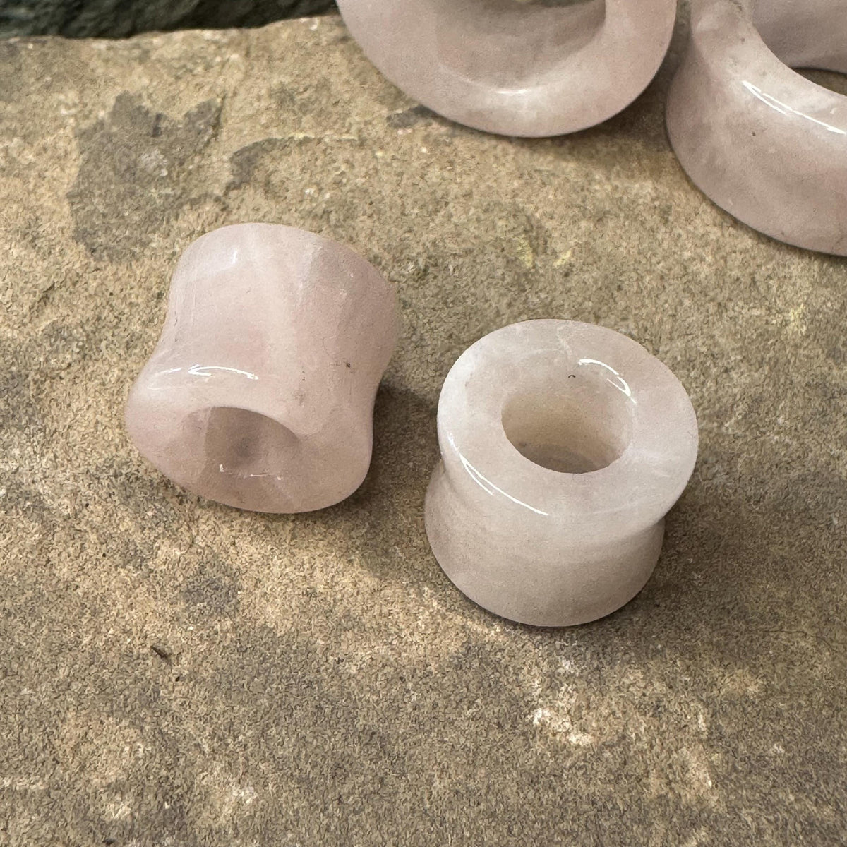 Rose Quartz Stone Tunnels – Double Flared Pink Gauges
