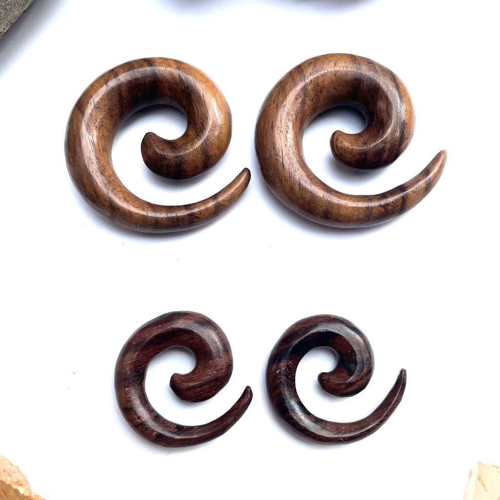 Sono Wood Spiral Earrings – Organic Wood Ear Gauges